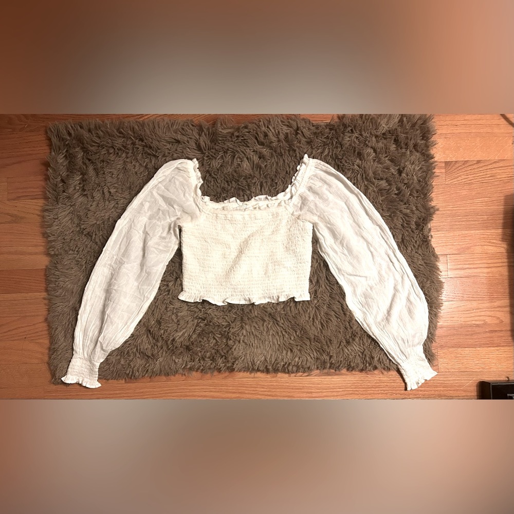 White Aerie long puff sleeve